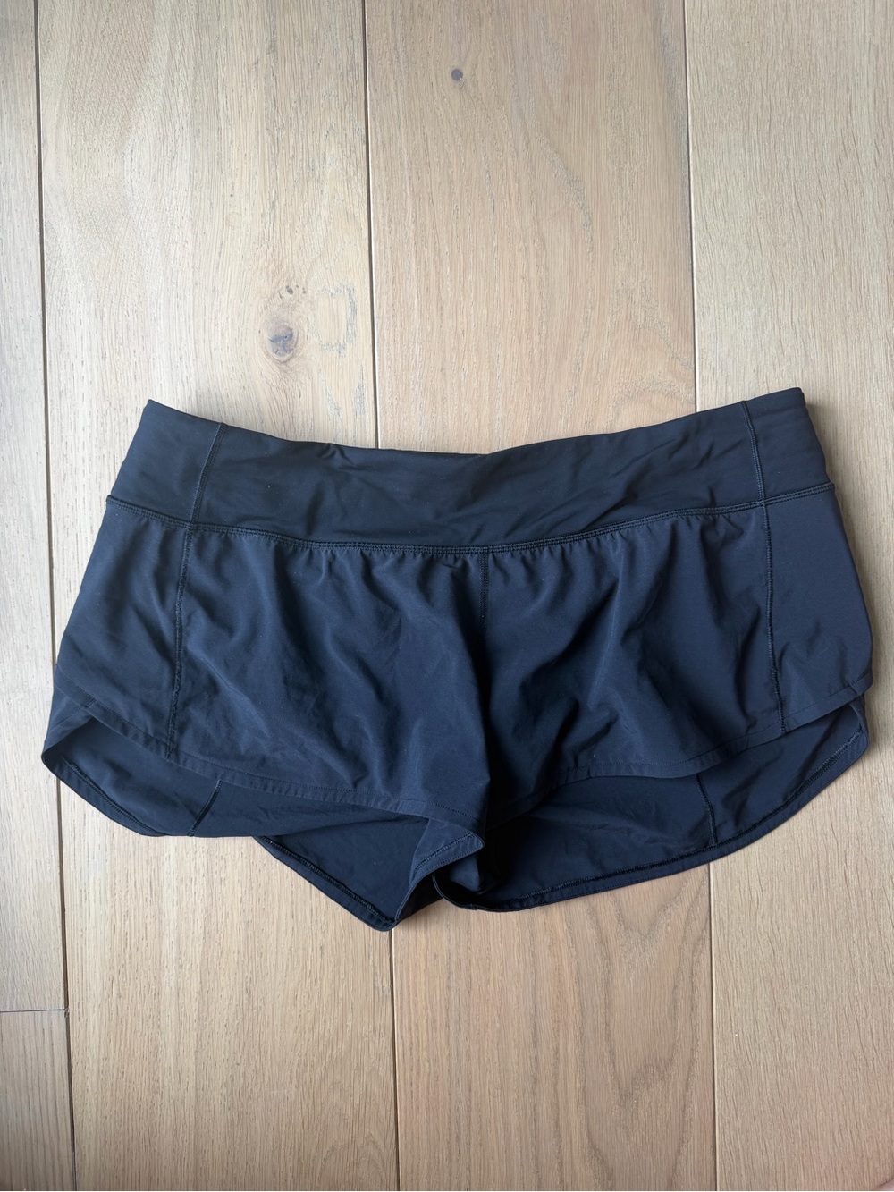 Lululemon Speed Up Short 2.5 in - Black - Sz 12